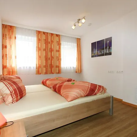 Venet By Interhome Appartement Fließ